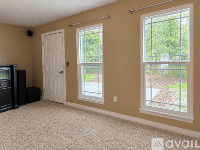 Jacksonville House: 3315 Ayrshire Street