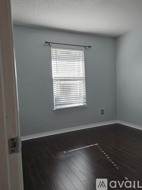 Jacksonville House: 3315 Ayrshire Street