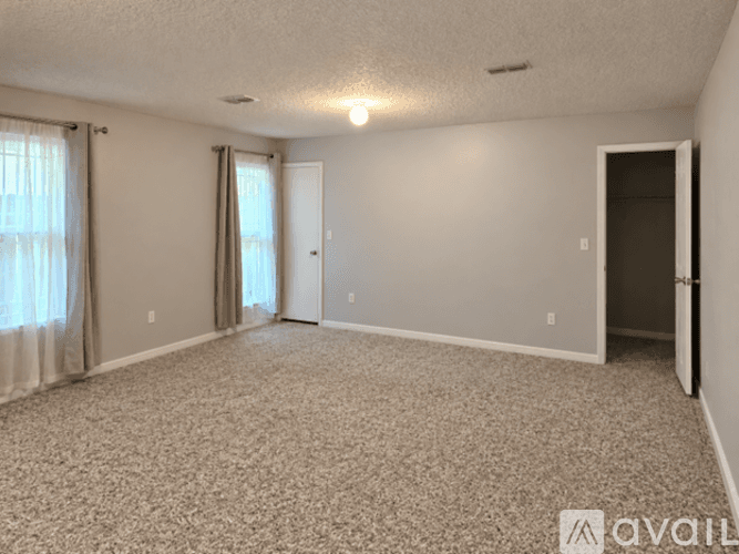 Jacksonville House: 3315 Ayrshire Street