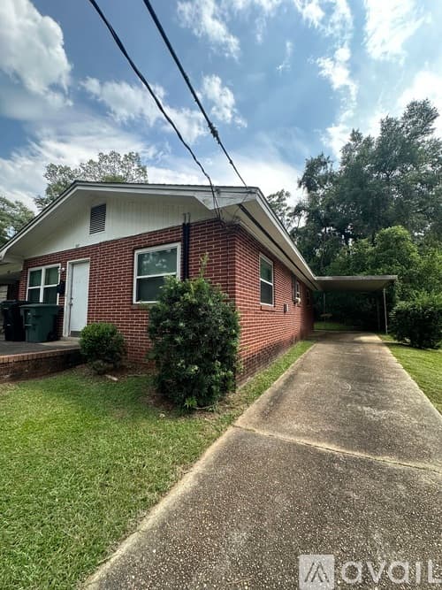Tallahassee Apartment: 527 East 7th Avenue