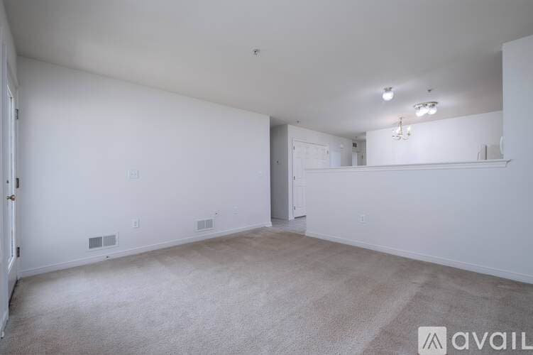 Mountville Apartment: 508 Talon Dr
