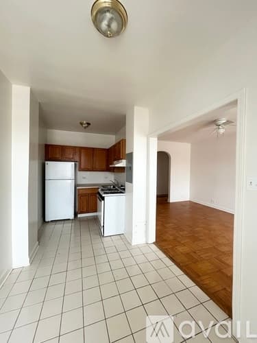 Chicago Apartment: 7300 S South Shore Dr