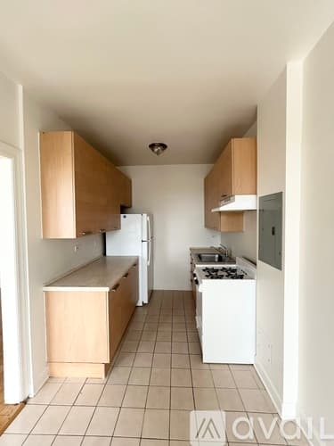 Chicago Apartment: 7300 S South Shore Dr