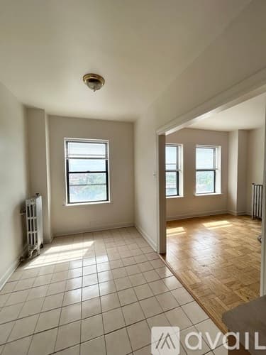 Chicago Apartment: 7300 S South Shore Dr