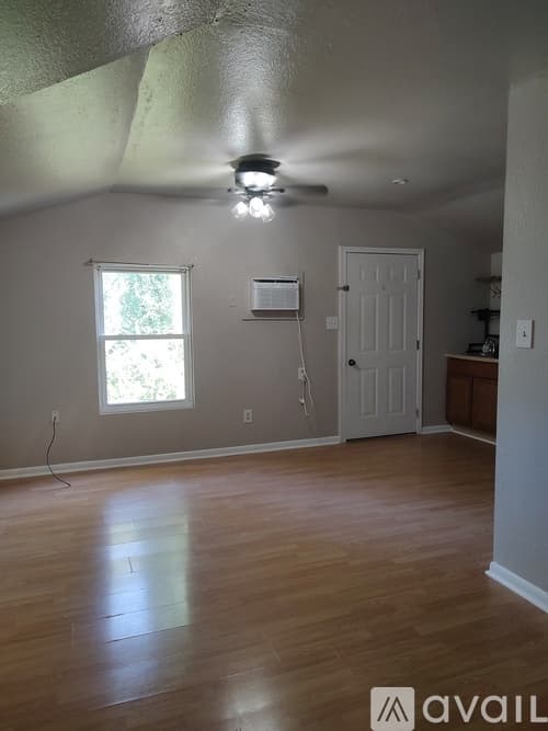 Rockford House: 3742 Old Knoxville Hwy