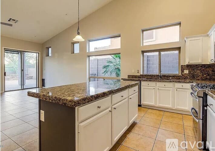 Mesa House: 3460 North Barron