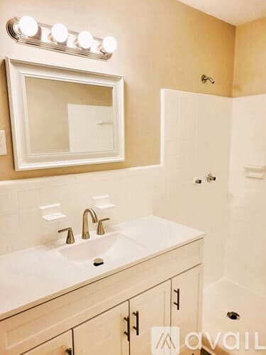 Columbia House: 6546 Haley Dr
