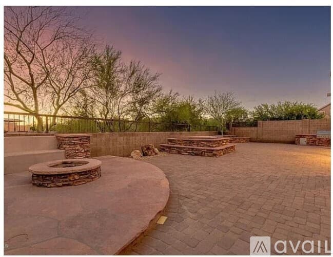 Mesa House: 3460 North Barron