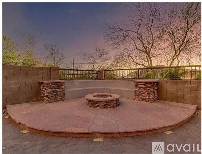 Mesa House: 3460 North Barron