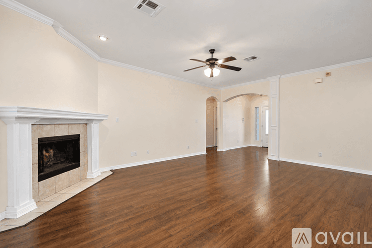 Temple House: 2303 Ridgeway Dr
