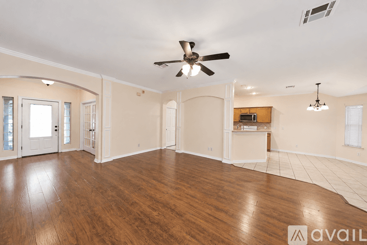 Temple House: 2303 Ridgeway Dr