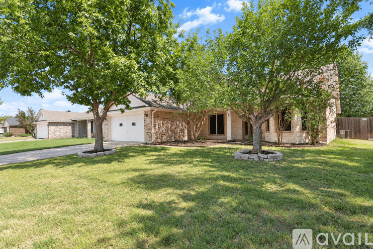 Temple House: 2303 Ridgeway Dr