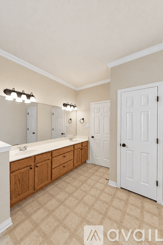 Temple House: 2303 Ridgeway Dr