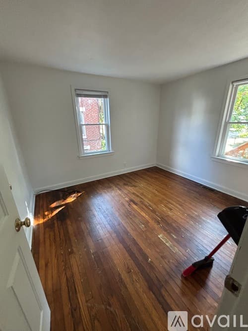 Marion Apartment: 483 N Prospect St