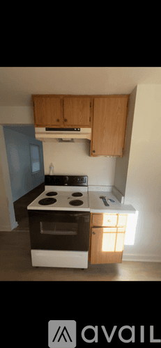 Marion Apartment: 483 N Prospect St