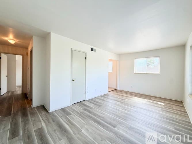 St. Louis Apartment: 7510 Morgan Ford Rd