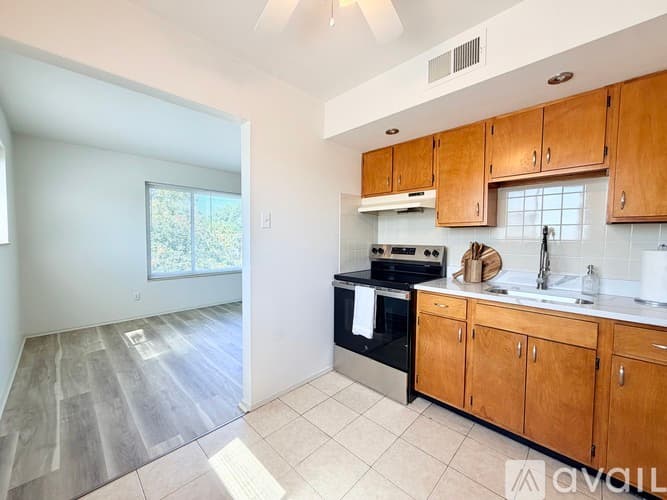 St. Louis Apartment: 7510 Morgan Ford Rd
