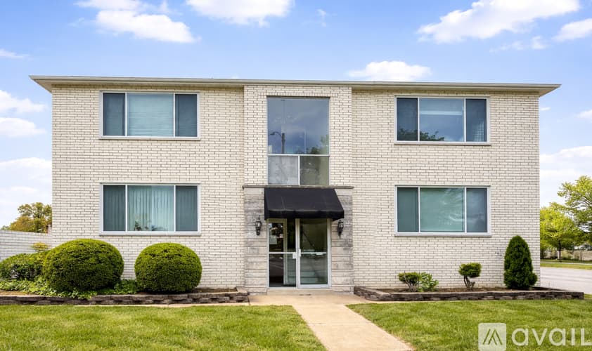 St. Louis Apartment: 7510 Morgan Ford Rd