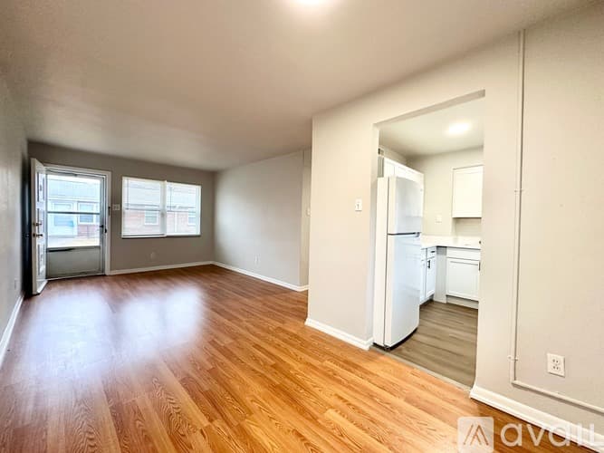 St. Louis Apartment: 7012 Jamieson Ave