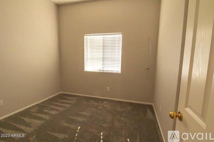 Surprise House: 16291 N 138th Ave