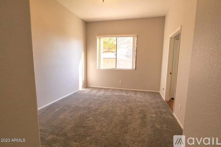 Surprise House: 16291 N 138th Ave