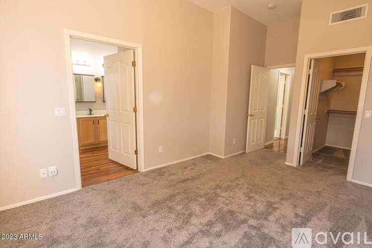 Surprise House: 16291 N 138th Ave