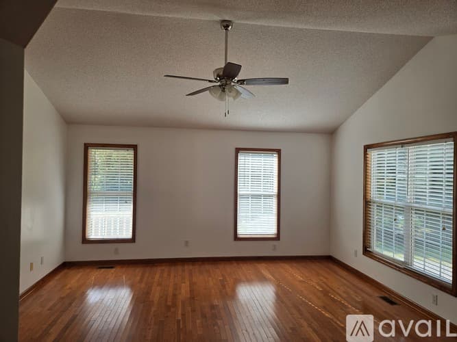 Sharon House: 4641 Hickory Grove Road