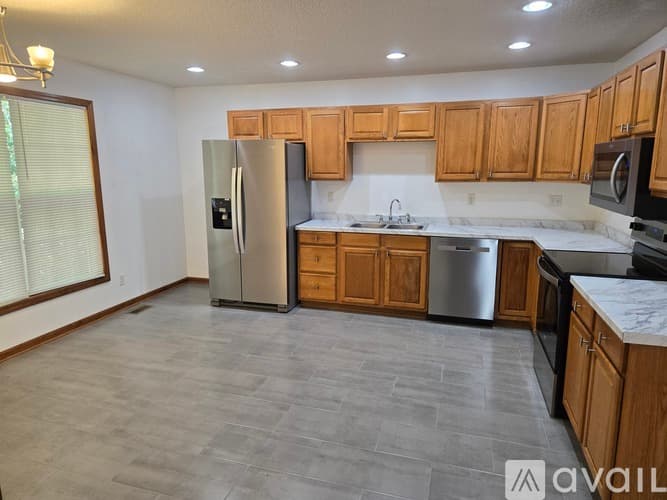 Sharon House: 4641 Hickory Grove Road