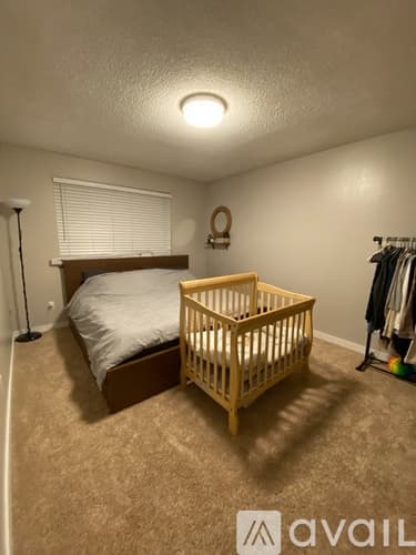 Seattle Condo: 17430 Ambaum Blvd S