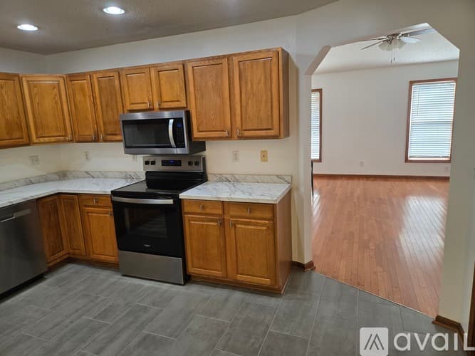 Sharon House: 4641 Hickory Grove Road