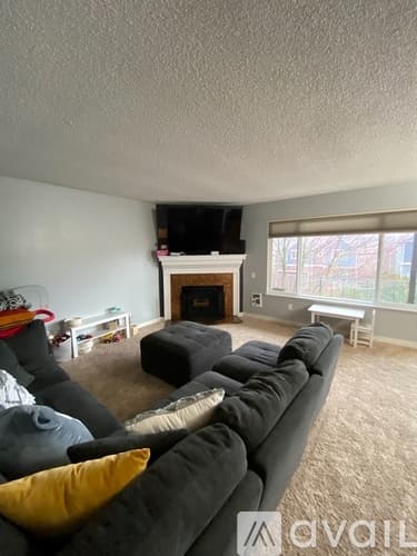 Seattle Condo: 17430 Ambaum Blvd S