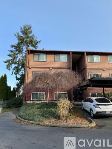 Seattle Condo: 17430 Ambaum Blvd S