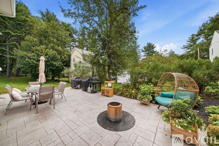 Groton Apartment: 10 Chestnut Road