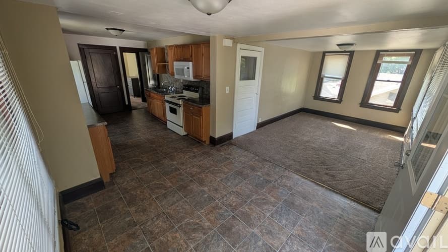 Saint Paul Apartment: 119 Wyoming Street East