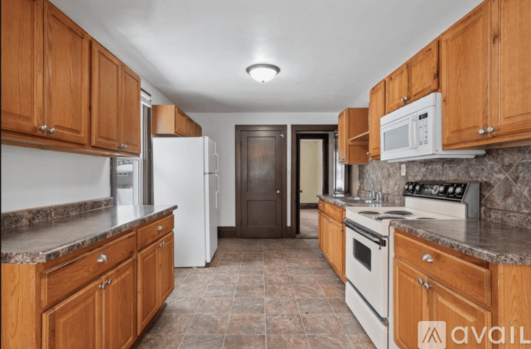 Saint Paul Apartment: 119 Wyoming Street East