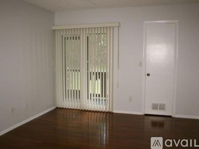 Clearwater Apartment: 420 N Bayshore Blvd 103