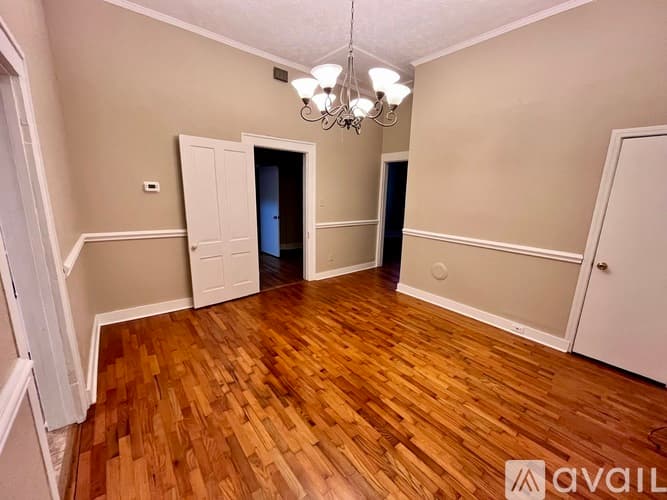 Crawfordville House: 339 Sharon Street