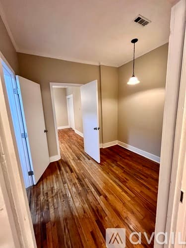 Crawfordville House: 339 Sharon Street