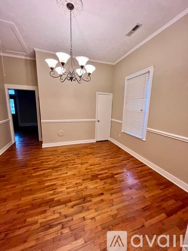 Crawfordville House: 339 Sharon Street