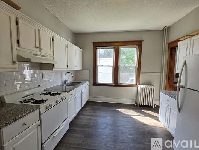 Minneapolis Townhome: 1414 Golden Valley Road