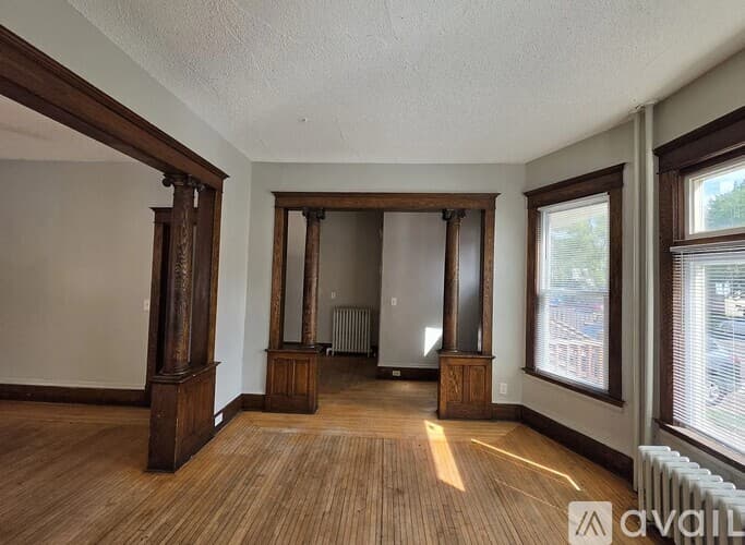 Minneapolis Townhome: 1414 Golden Valley Road