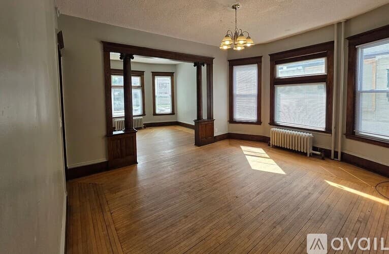 Minneapolis Townhome: 1414 Golden Valley Road