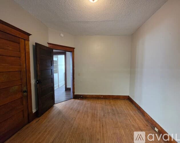 Minneapolis Townhome: 1414 Golden Valley Road