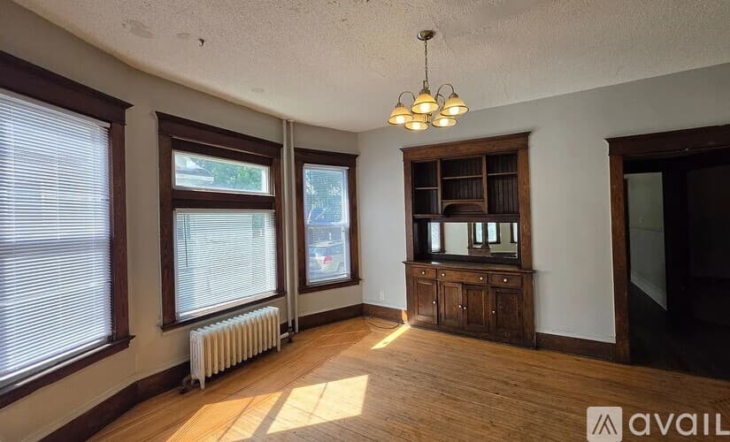 Minneapolis Townhome: 1414 Golden Valley Road