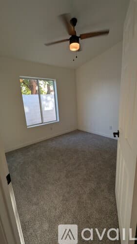 Glendale House: 6277 W Blackhawk Dr