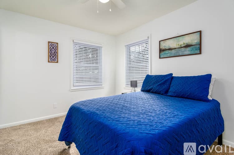 Jacksonville House: 501 Hayes St