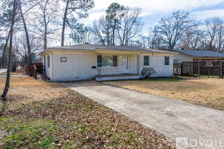 Jacksonville House: 501 Hayes St
