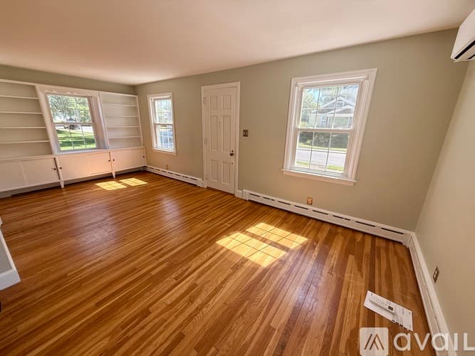 Montoursville House: 513 Weldon St