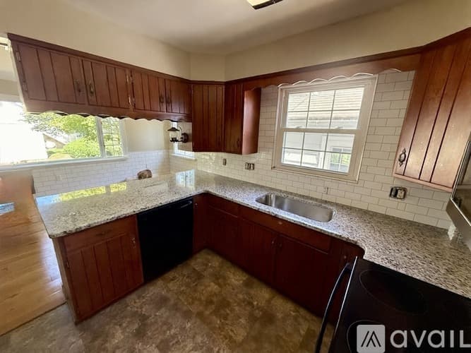 Montoursville House: 513 Weldon St