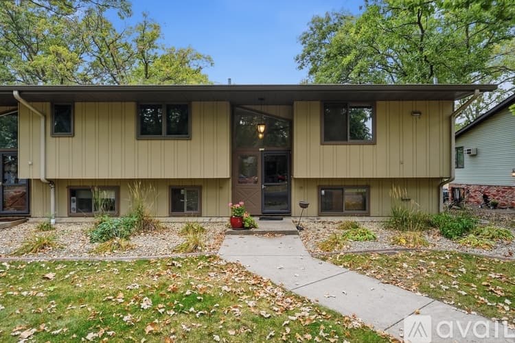 Saint Cloud Apartment: 829 Golf View Lane